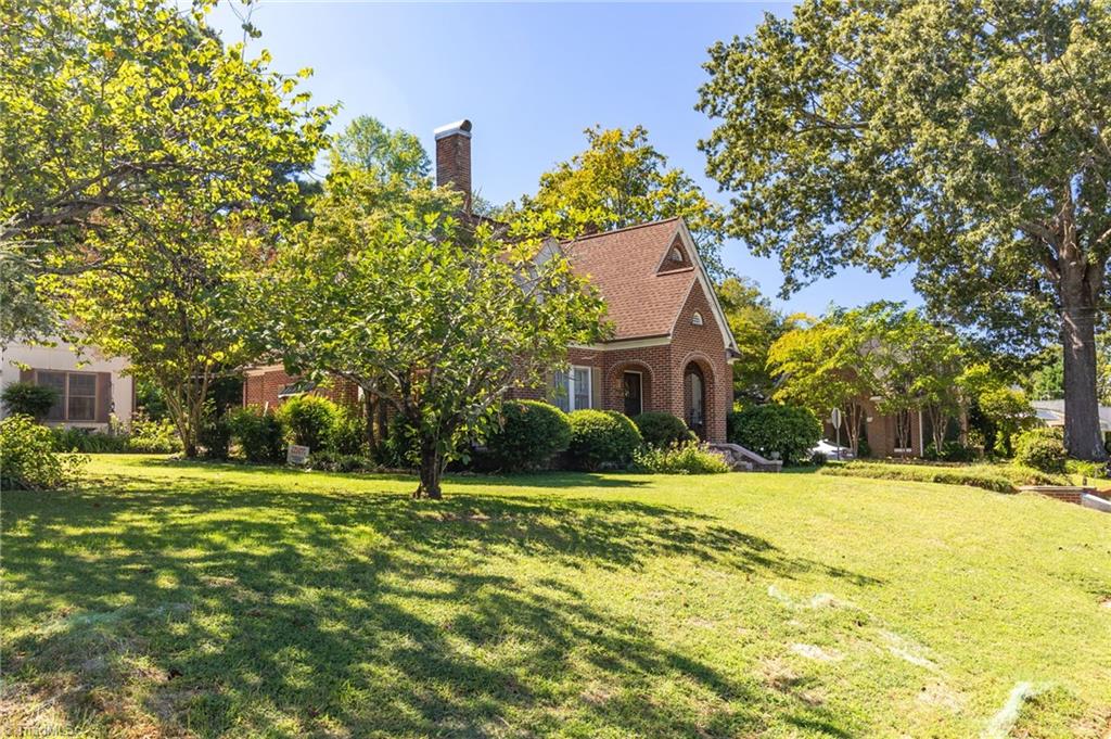 Photo of 549 Holly Street, Asheboro, NC 27203 (MLS # 1237299)