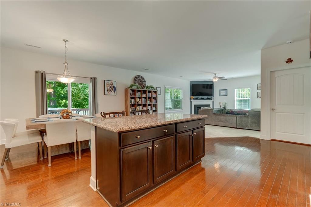 2806 Splitbrooke Drive