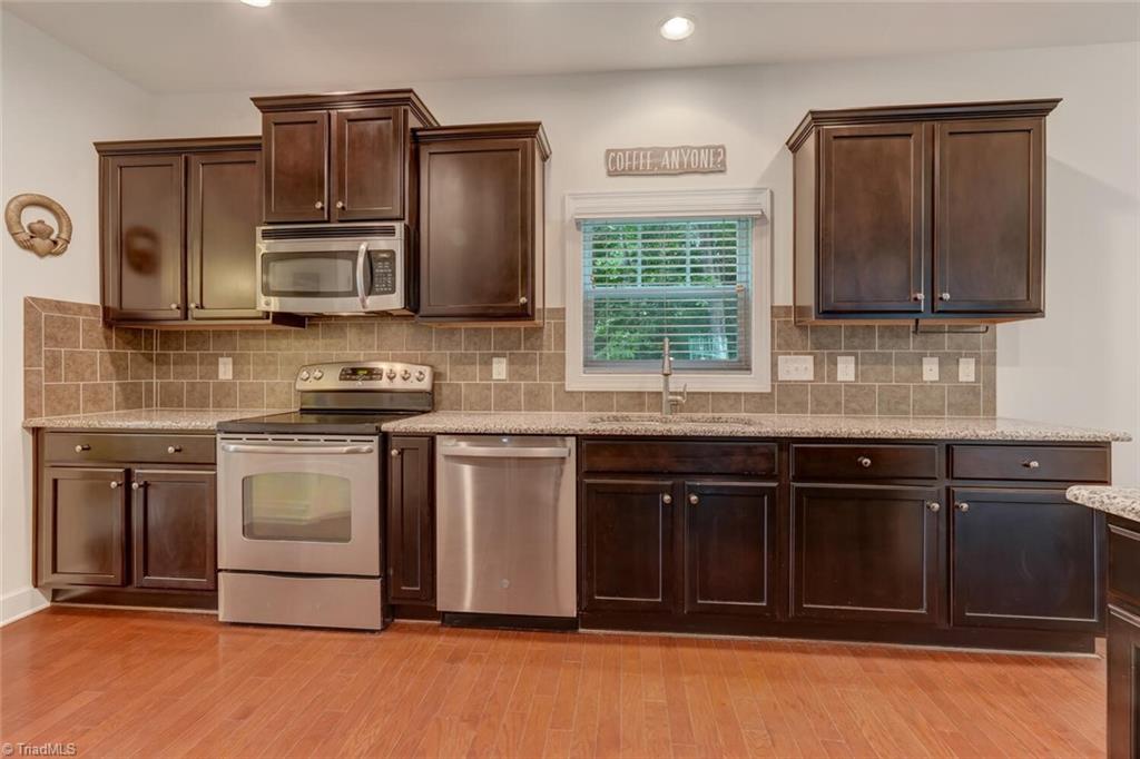 2806 Splitbrooke Drive