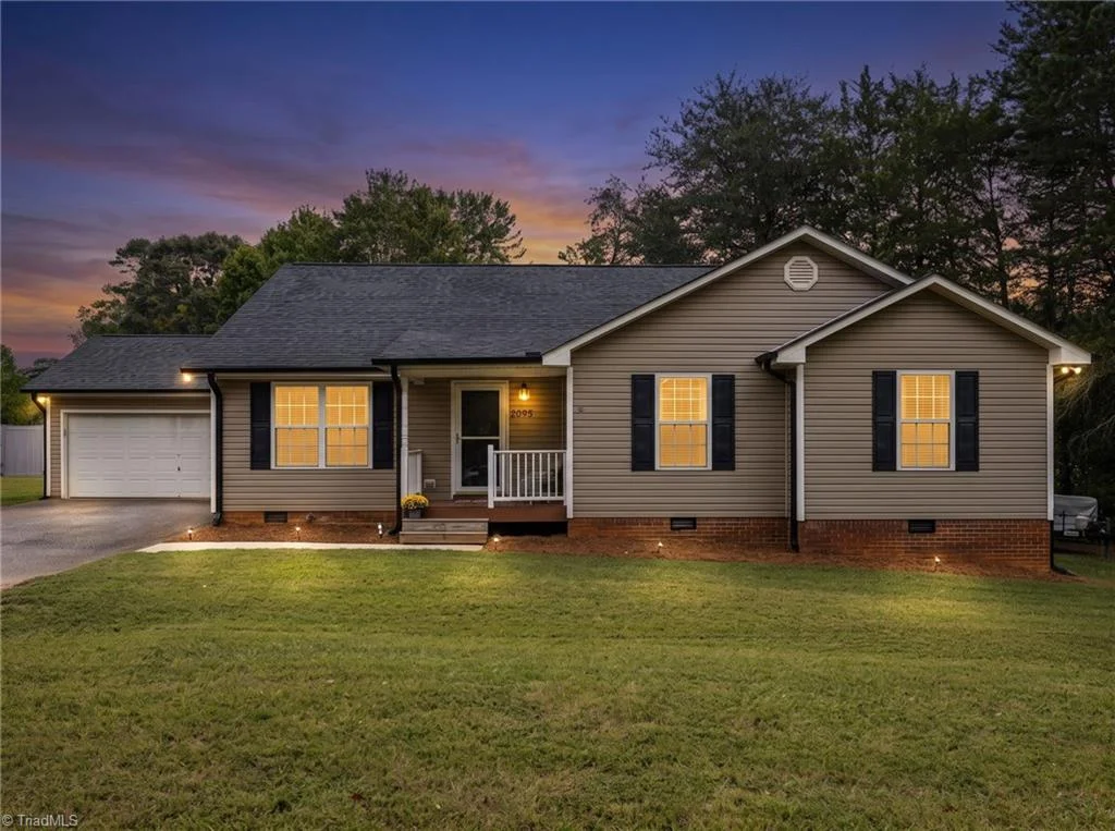 2095 Ardmore Court