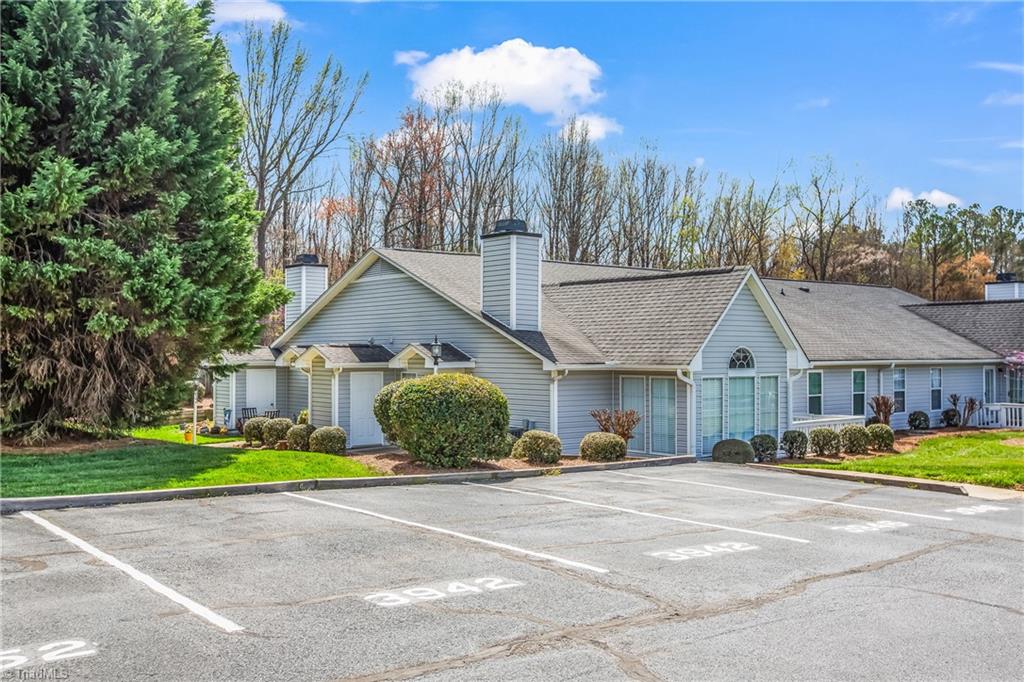 3942 Westridge Meadow Circle, Clemmons, North Carolina image 2