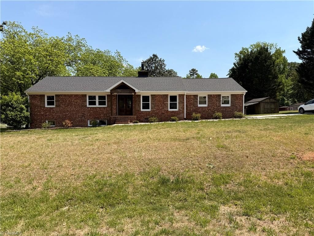 Photo of 2006 Ledford Road, Greensboro, NC 27406 (MLS # 1219710)