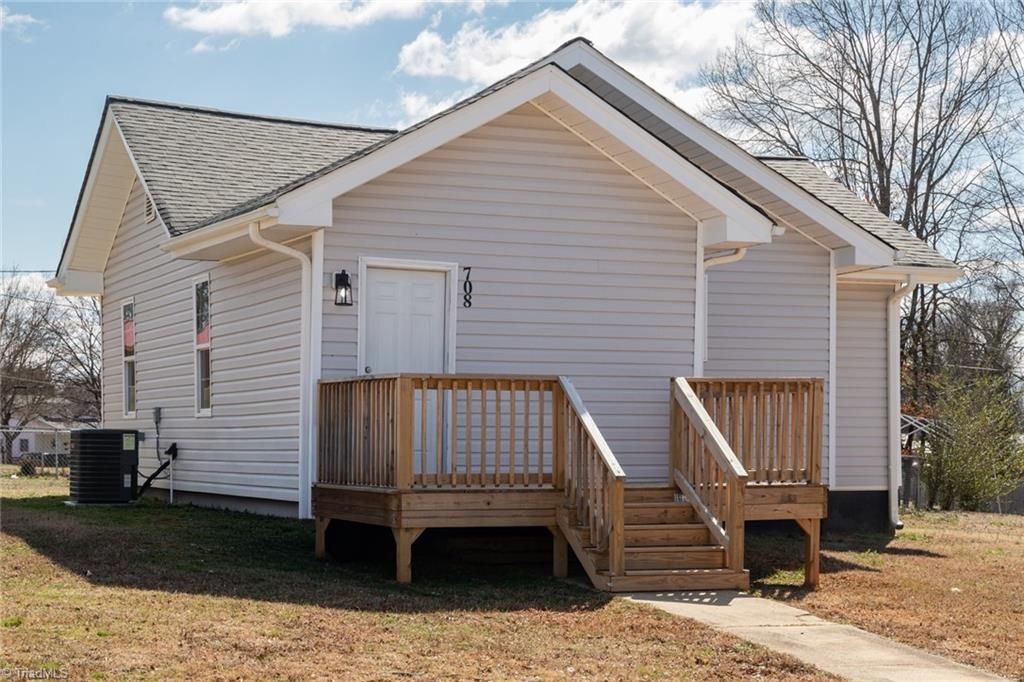 Photo of 708 1st Rainbow Street, Lexington, NC 27295 (MLS # 1210974)