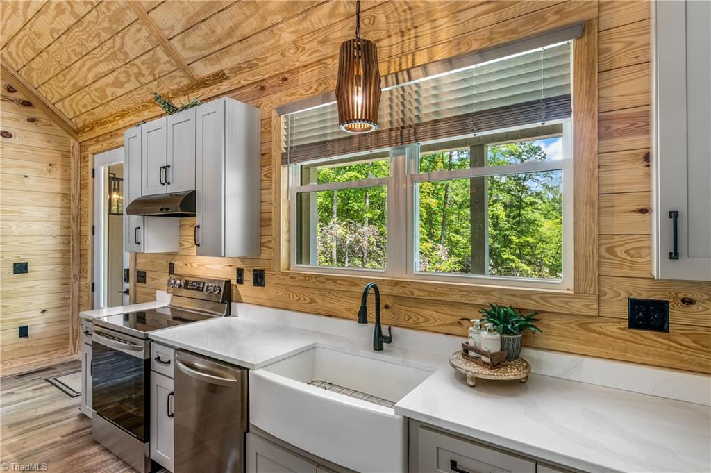 4646 Cabin Creek Road, Hays, North Carolina image 10