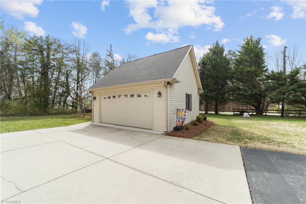 6200 Tether Court, Summerfield, North Carolina image 42