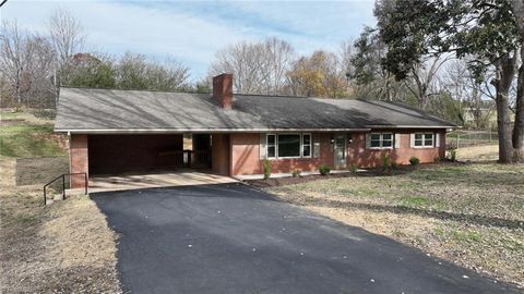 A home in North Wilkesboro