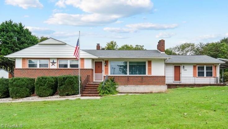 1304 Forrest Drive, Mount Airy, North Carolina image 2