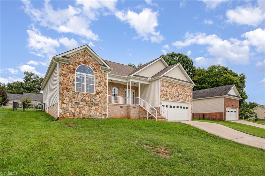 1128 Castle Drive