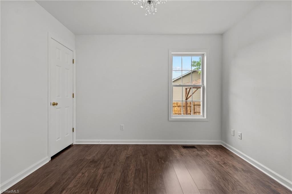 800 Linens Street, Graham, North Carolina image 21