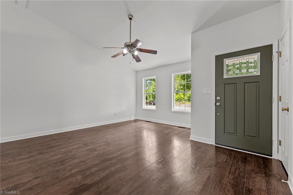 800 Linens Street, Graham, North Carolina image 2