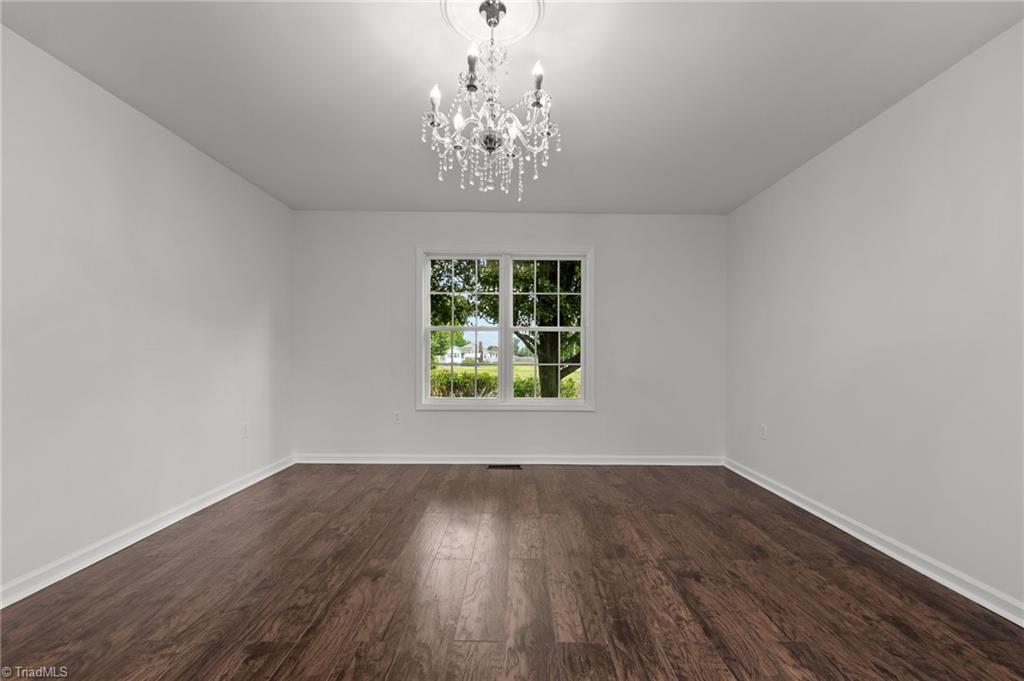 800 Linens Street, Graham, North Carolina image 12