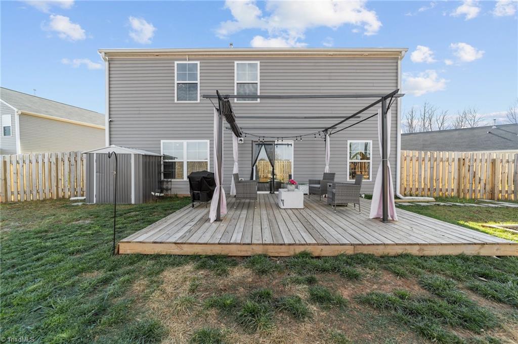 Lexington, North Carolina 27295, United States, 4 Bedrooms Bedrooms, ,3 BathroomsBathrooms,Residential,Active,85991