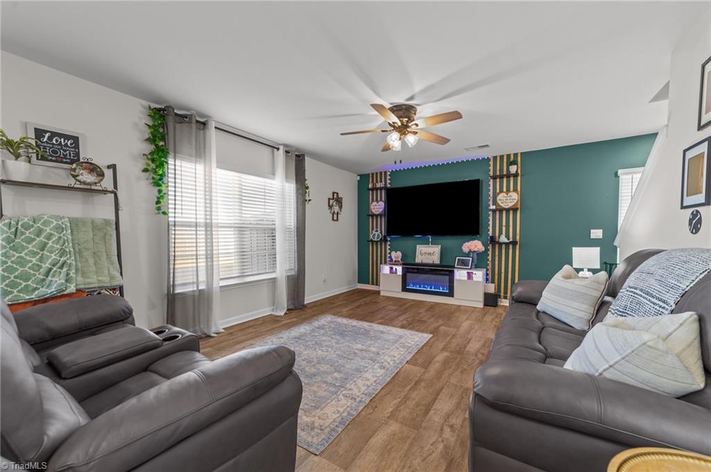 Lexington, North Carolina 27295, United States, 4 Bedrooms Bedrooms, ,3 BathroomsBathrooms,Residential,Active,85991