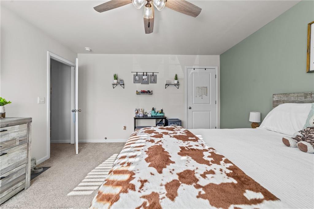 Lexington, North Carolina 27295, United States, 4 Bedrooms Bedrooms, ,3 BathroomsBathrooms,Residential,Active,85991