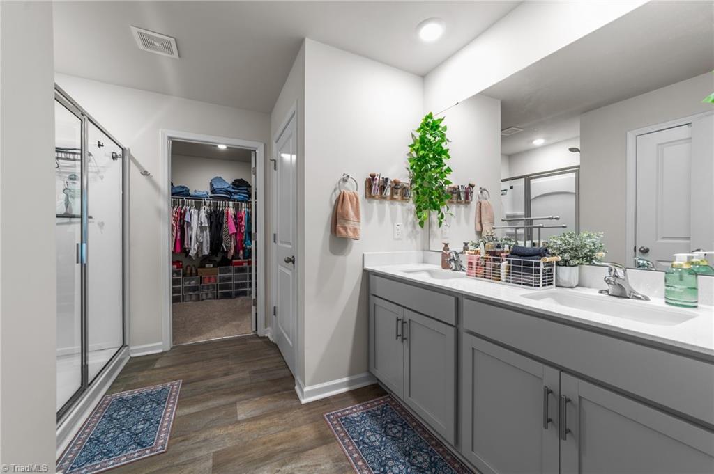 Lexington, North Carolina 27295, United States, 4 Bedrooms Bedrooms, ,3 BathroomsBathrooms,Residential,Active,85991