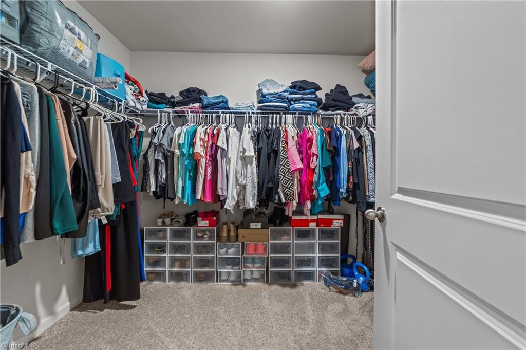 Lexington, North Carolina 27295, United States, 4 Bedrooms Bedrooms, ,3 BathroomsBathrooms,Residential,Active,85991