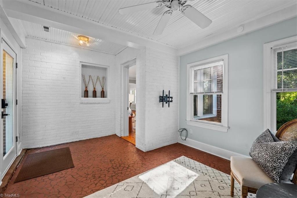 Greensboro, North Carolina 27408, United States, 3 Bedrooms Bedrooms, ,2 BathroomsBathrooms,Residential,Pending,167824