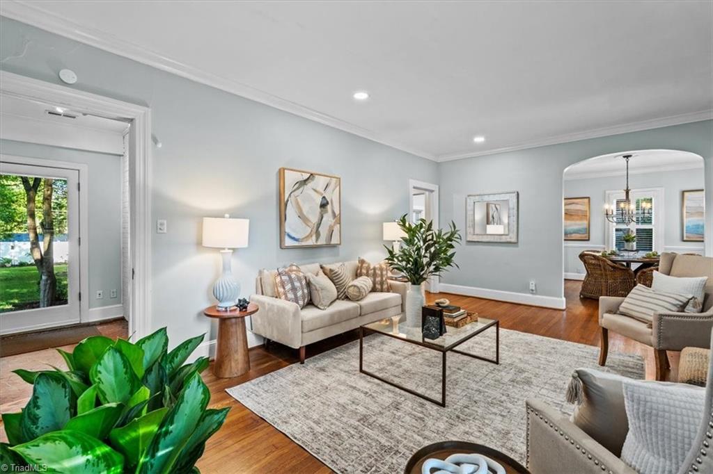 Greensboro, North Carolina 27408, United States, 3 Bedrooms Bedrooms, ,2 BathroomsBathrooms,Residential,Pending,167824