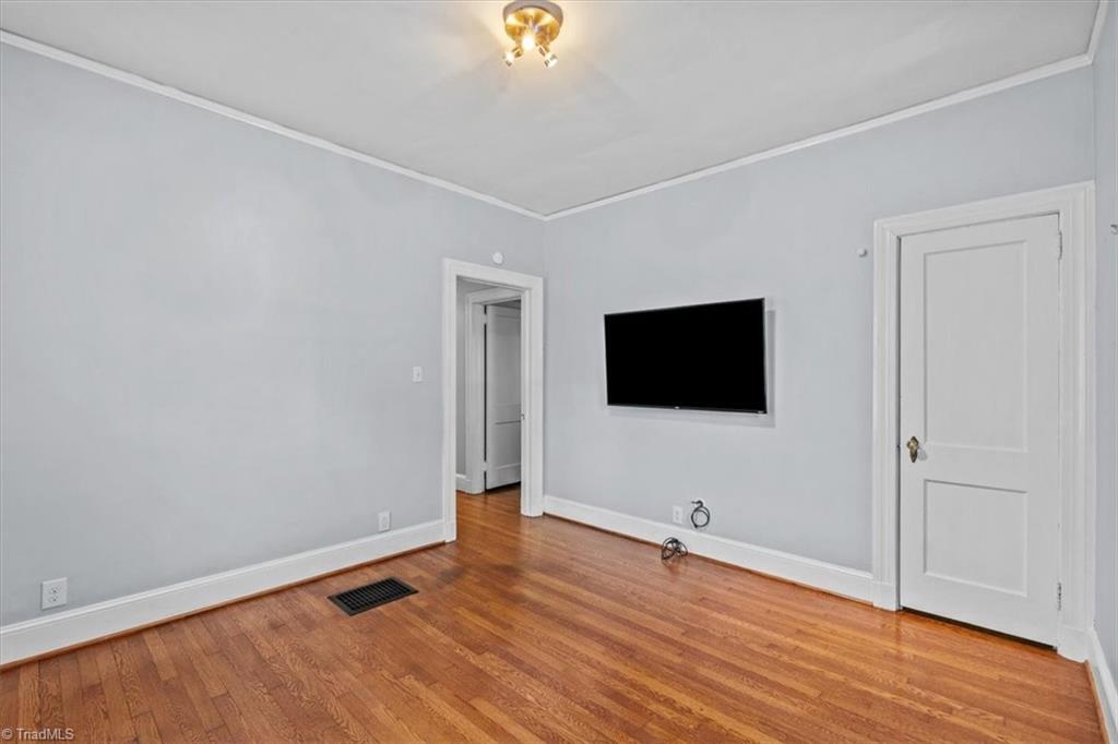 Greensboro, North Carolina 27408, United States, 3 Bedrooms Bedrooms, ,2 BathroomsBathrooms,Residential,Pending,167824