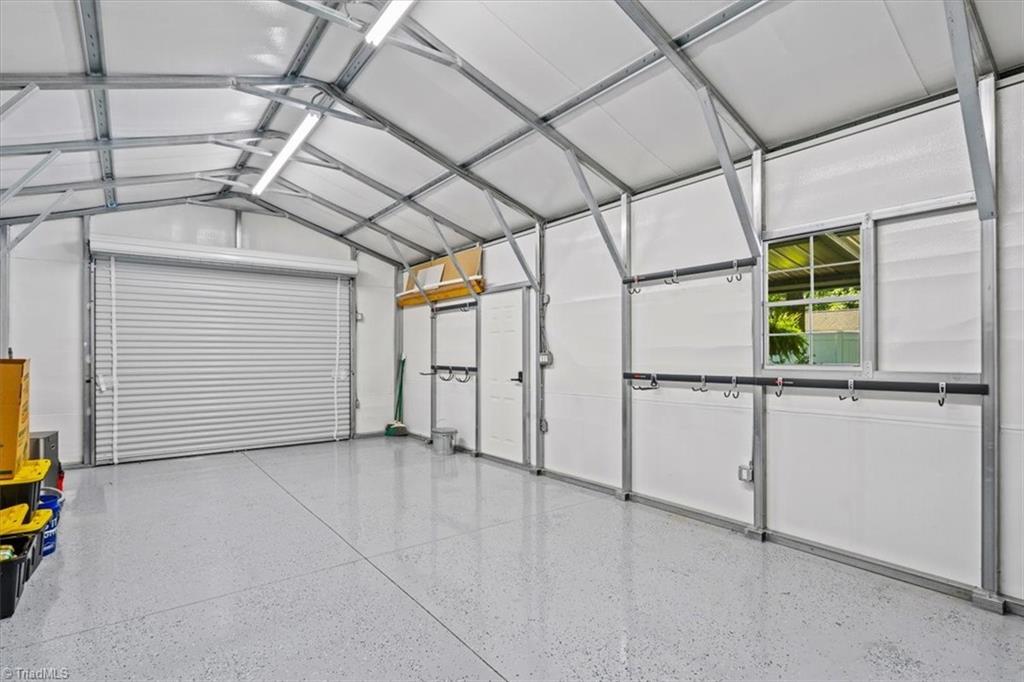 Greensboro, North Carolina 27408, United States, 3 Bedrooms Bedrooms, ,2 BathroomsBathrooms,Residential,Pending,167824