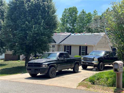 Homes For Sale - 2506 Megan Drive<br/> Randolph County, Ramseur, NC 27316