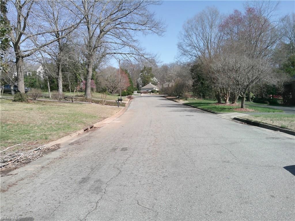 Photo of 140 Milnor Place, Clemmons, NC 27104 (MLS # 1211572)