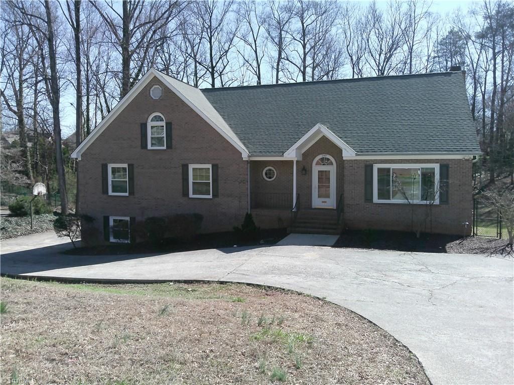 Photo of 140 Milnor Place, Clemmons, NC 27104 (MLS # 1211572)