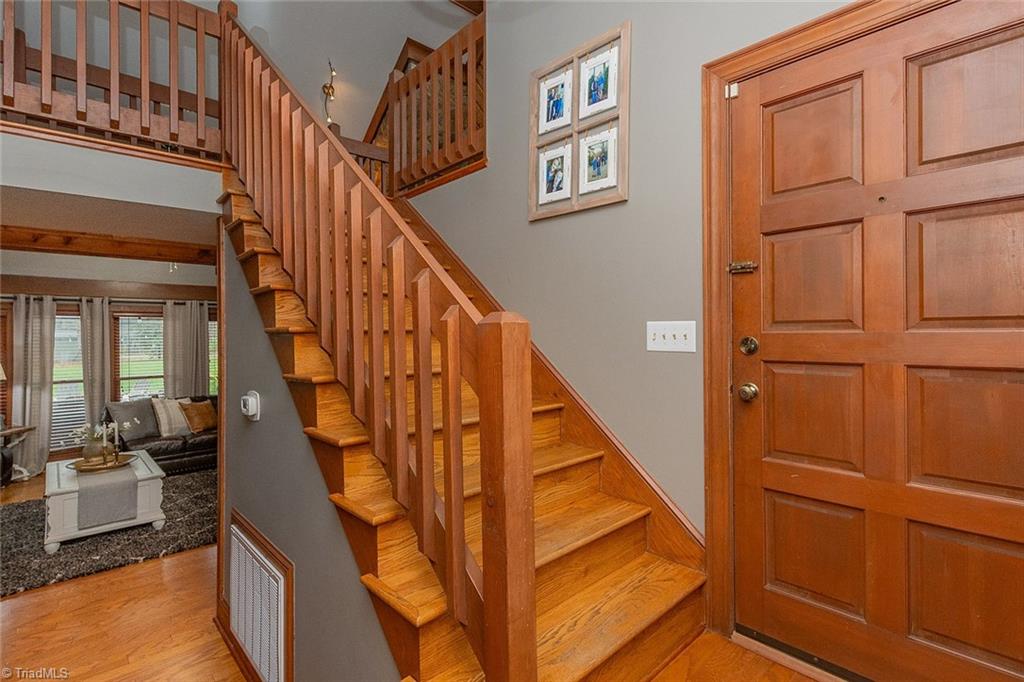 5110 Foxview Drive, Pleasant Garden, North Carolina image 7
