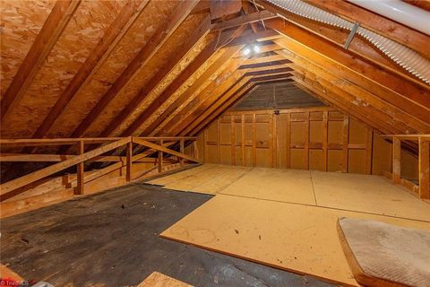 listing image 44