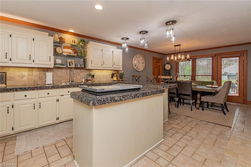 5110 Foxview Drive, Pleasant Garden, North Carolina image 18