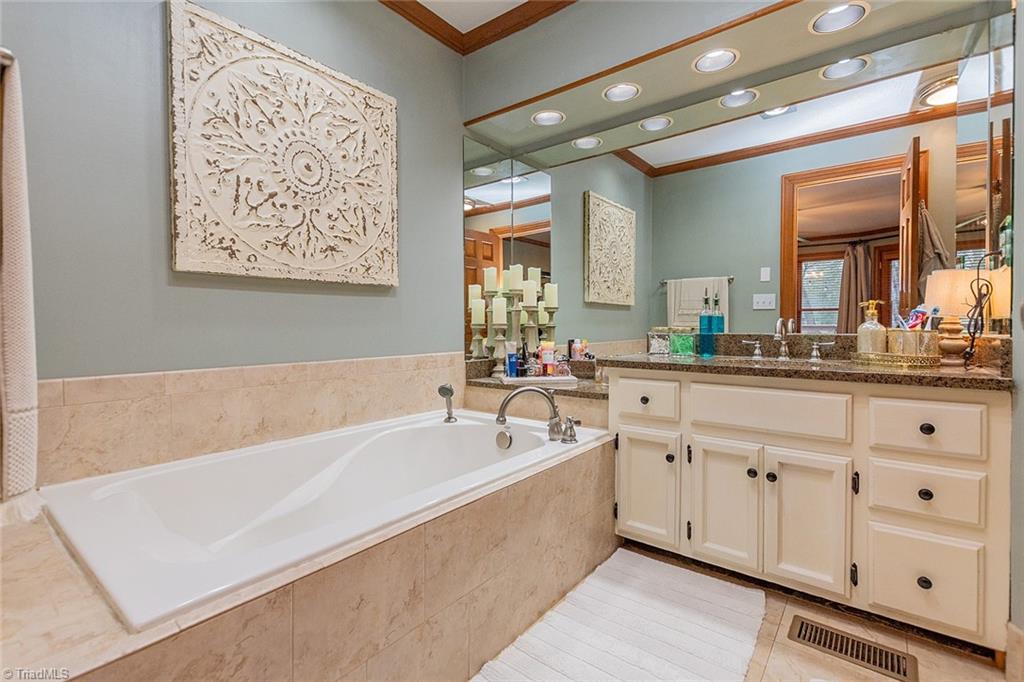 5110 Foxview Drive, Pleasant Garden, North Carolina image 31
