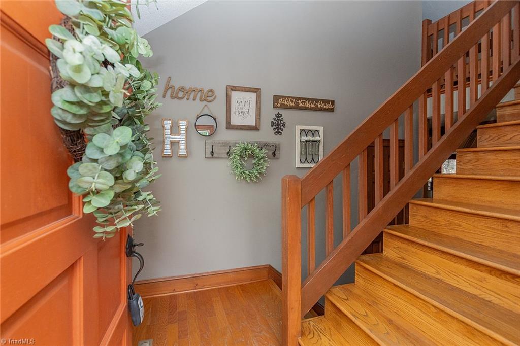 5110 Foxview Drive, Pleasant Garden, North Carolina image 6
