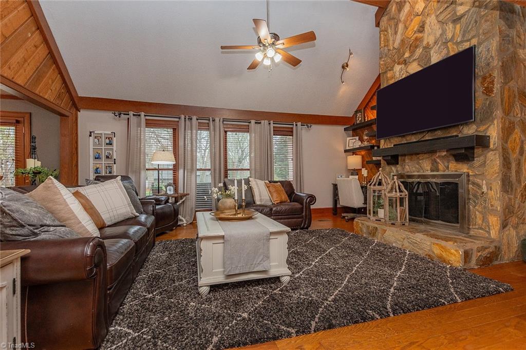 5110 Foxview Drive, Pleasant Garden, North Carolina image 10