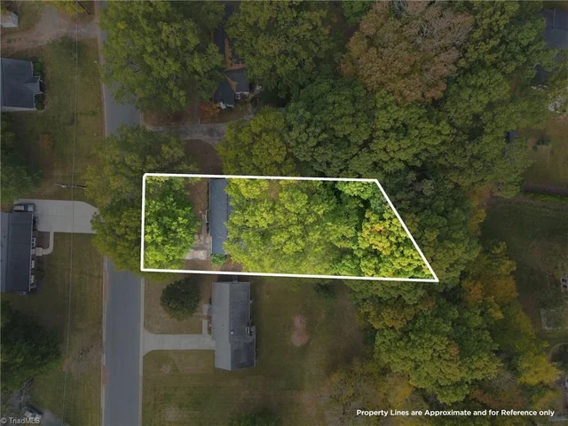 231 Webster Road, photo 4 of 28
