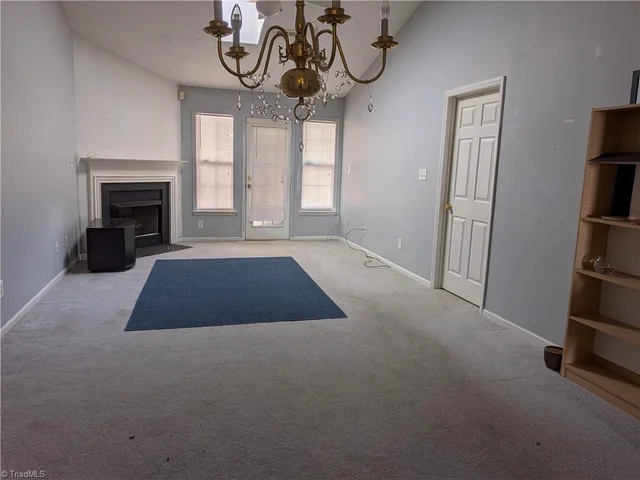 102 Wesley Harris Circle, photo 4 of 18