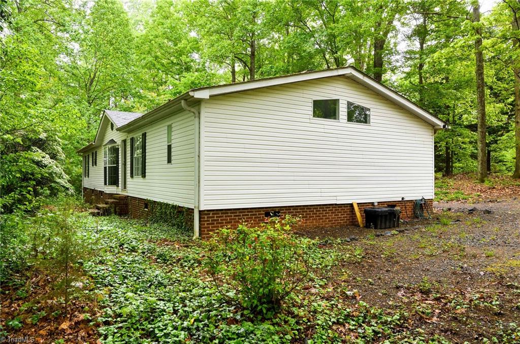 167 Sand Clay Lane, Mocksville, North Carolina image 2