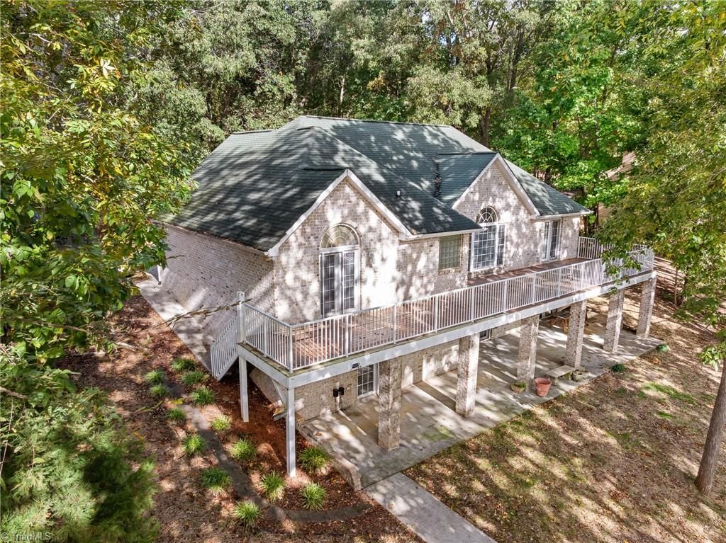 Photo of 3105 Riverside Drive, Lexington, NC 27292 (MLS # 1199303)