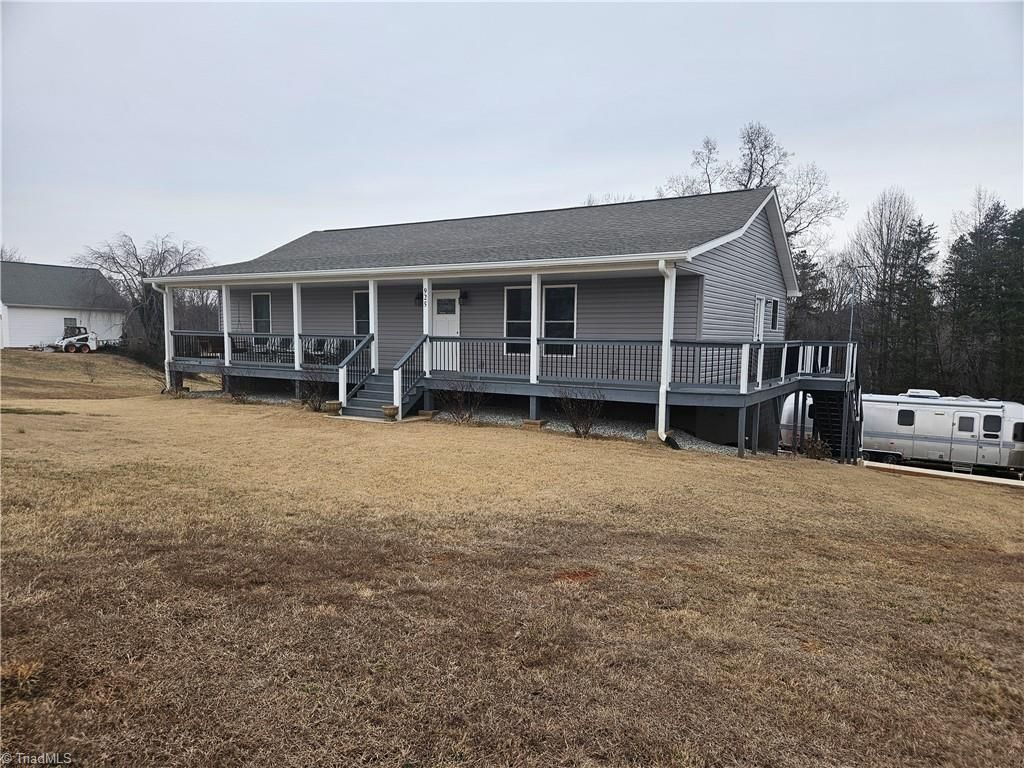 Photo of 925 Mountainview Road, King, NC 27021 (MLS # 1207605)