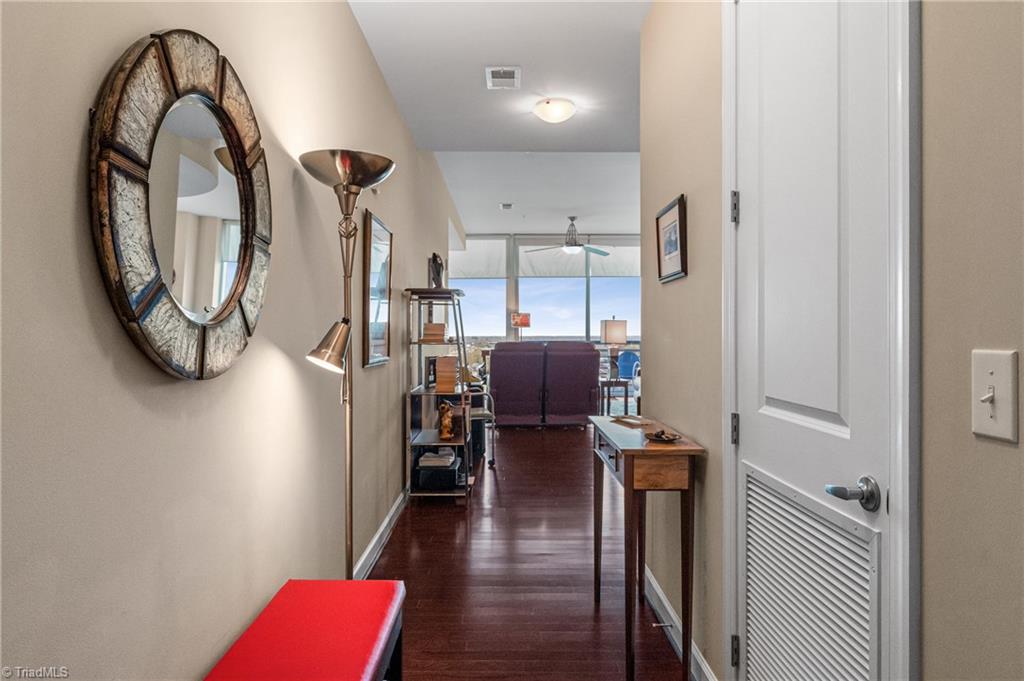 201 N Elm Street 1207