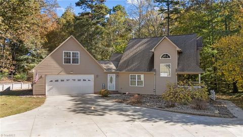 Homes For Sale - 5172 Jordan Valley Road<br/> Randolph County, Trinity, NC 27370