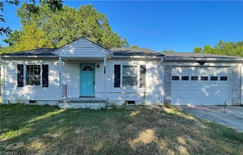 Photo for 410 Coe Avenue