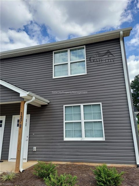 Multifamily For Rent - 137 Diver Drive #B<br/> Davidson County, Lexington, NC 27295