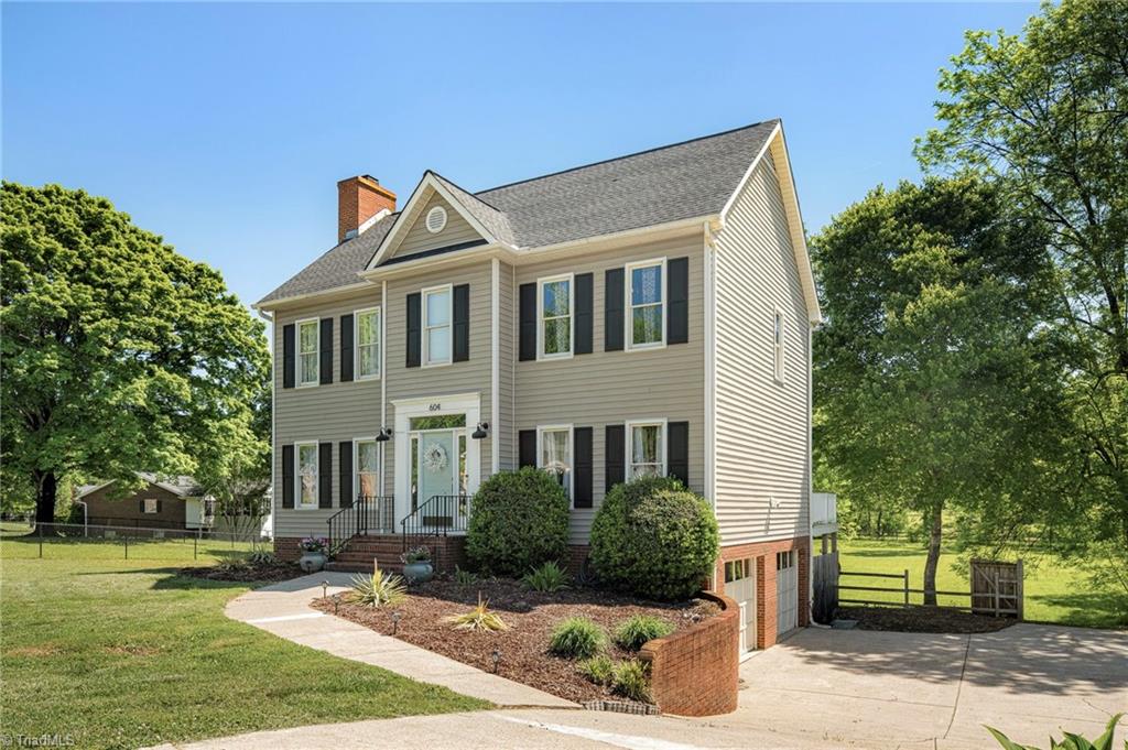 604 Schaefer Court, Clemmons, North Carolina image 2