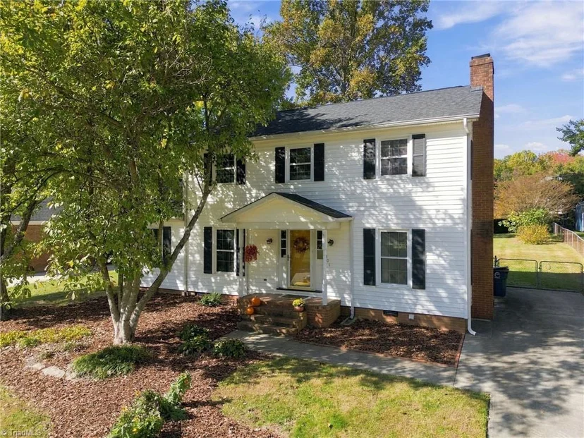 801 Coronado Drive, photo 1 of 47