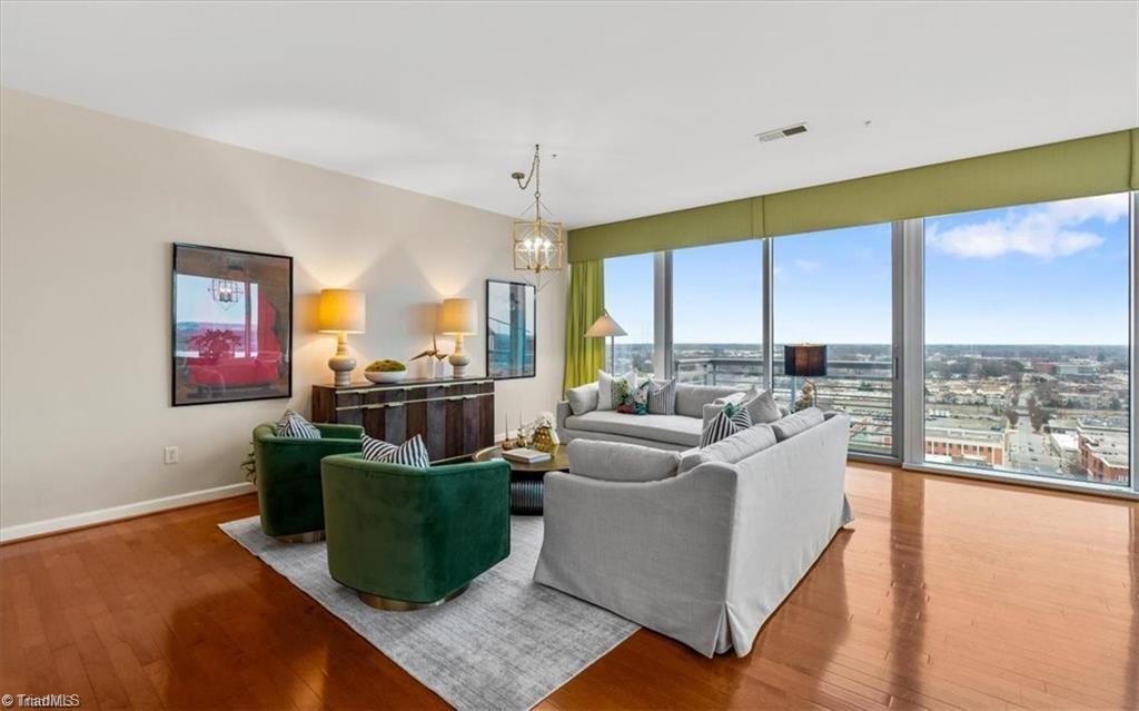 201 N Elm Street 1205