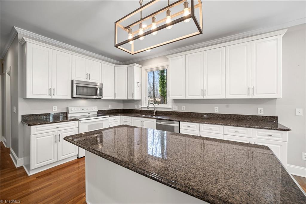 3107 Lodge Drive, Jamestown, North Carolina image 31