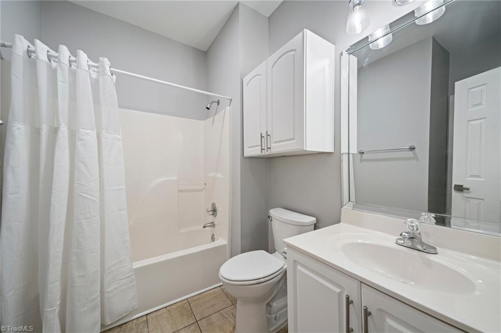 3107 Lodge Drive, Jamestown, North Carolina image 20