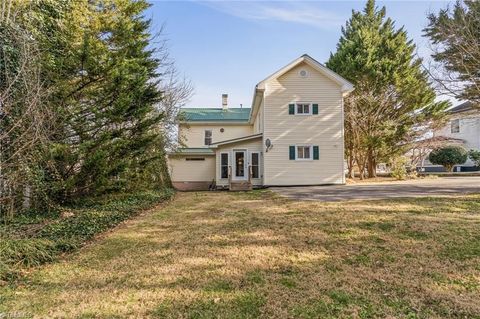 A home in Mount Airy