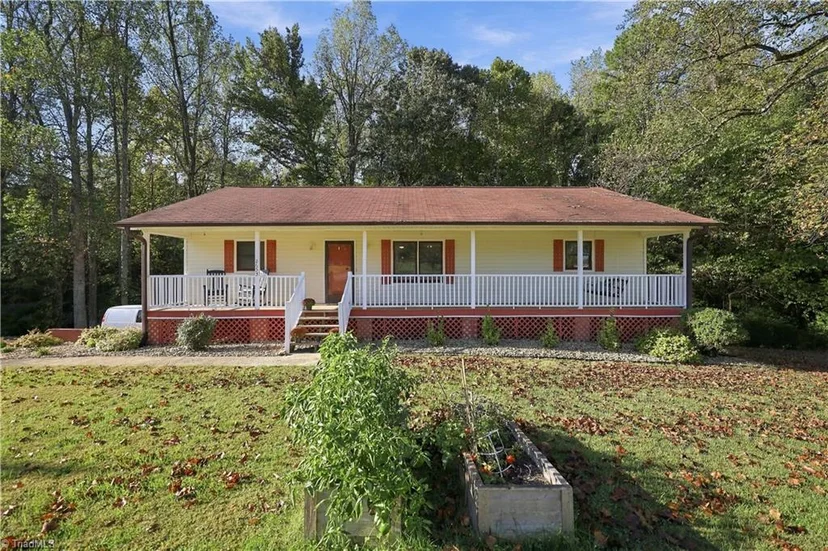 2653 Old Thomasville Road, photo 1 of 41