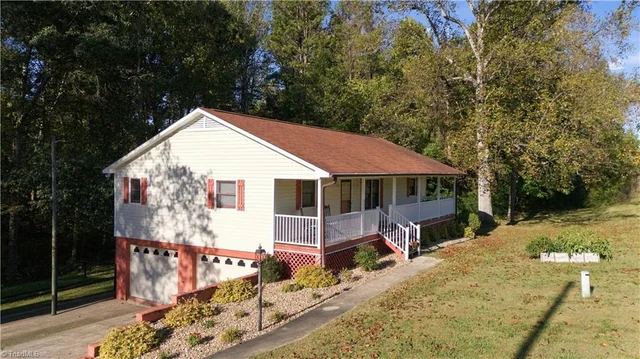 2653 Old Thomasville Road, photo 4 of 41